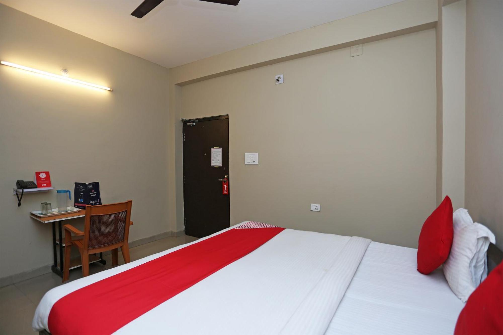 Super Hotel O Nilay Classic บูบันเนสชวาร์ ภายนอก รูปภาพ